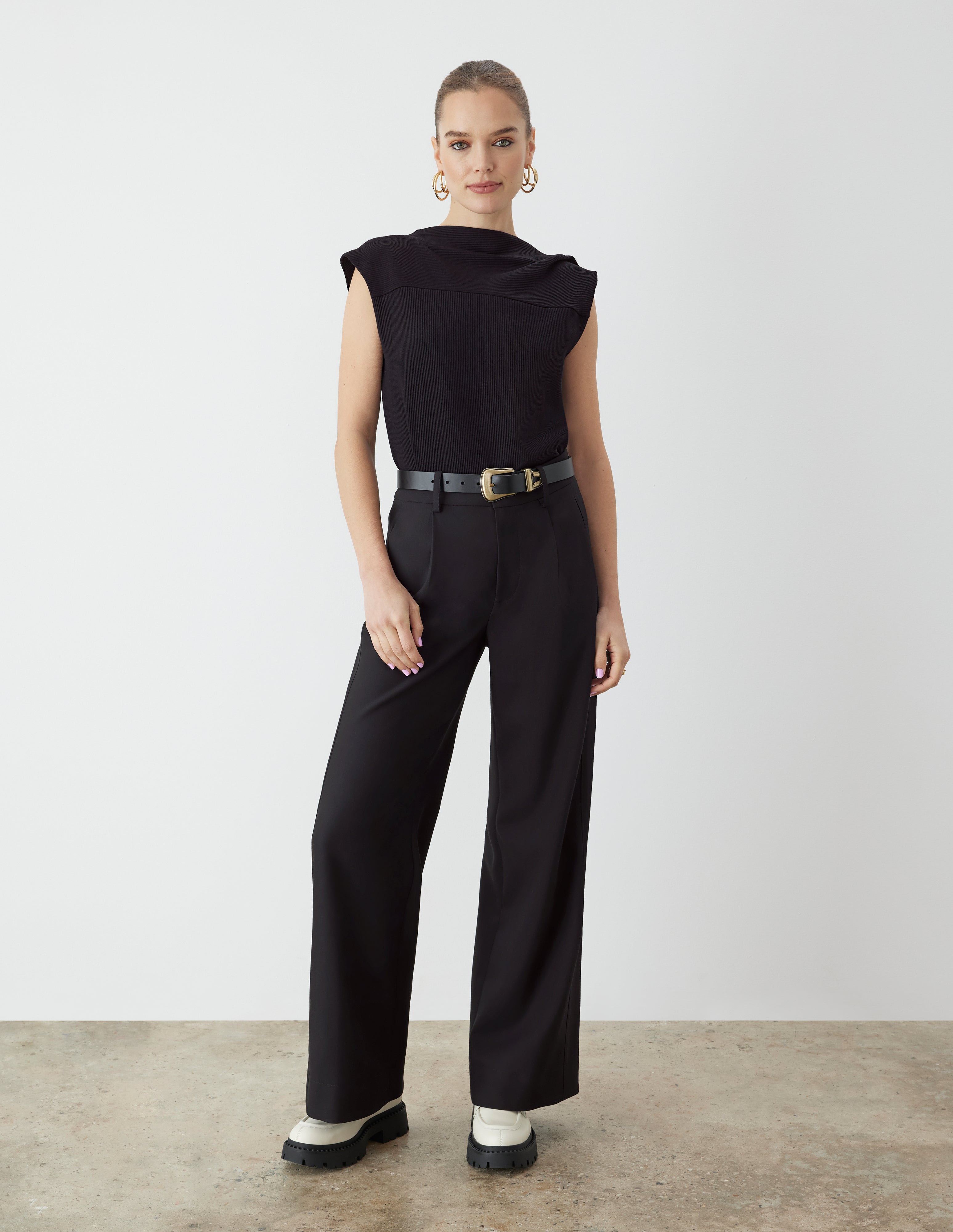 GSTQ Asymmetric Neck Top - Picture 10 of 26
